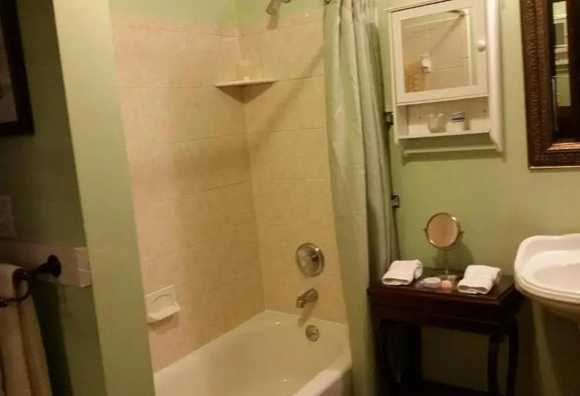 デラックスルーム, Stone Manor Boutique Inn