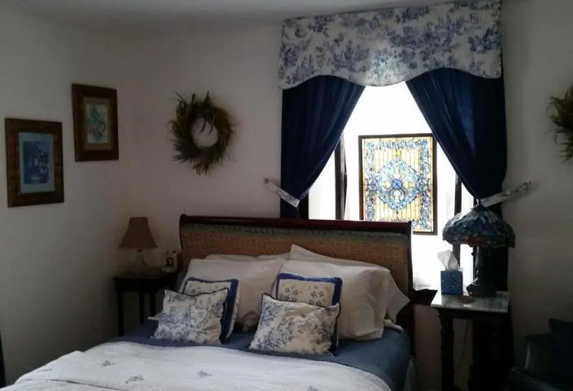 バスタブ付きデラックスルーム, Stone Manor Boutique Inn