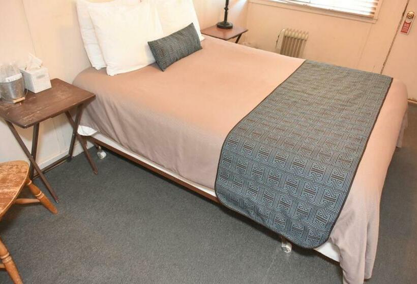 חדר סטנדרט, Panamint Springs Motel & Tents