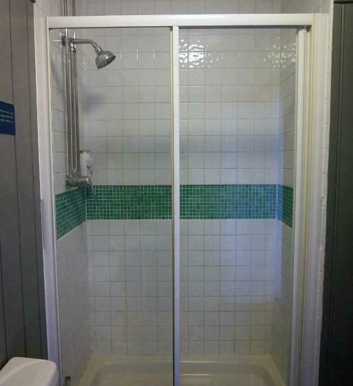 غرفة قياسية سرير كينج, The Grove Ferry Inn