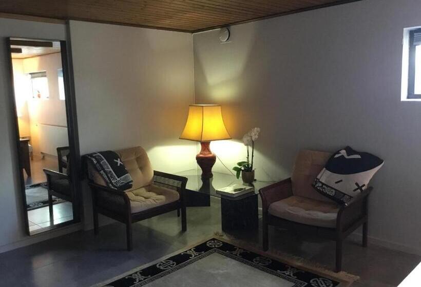 חדר משפחתי נוף לגינה, Easter Bay