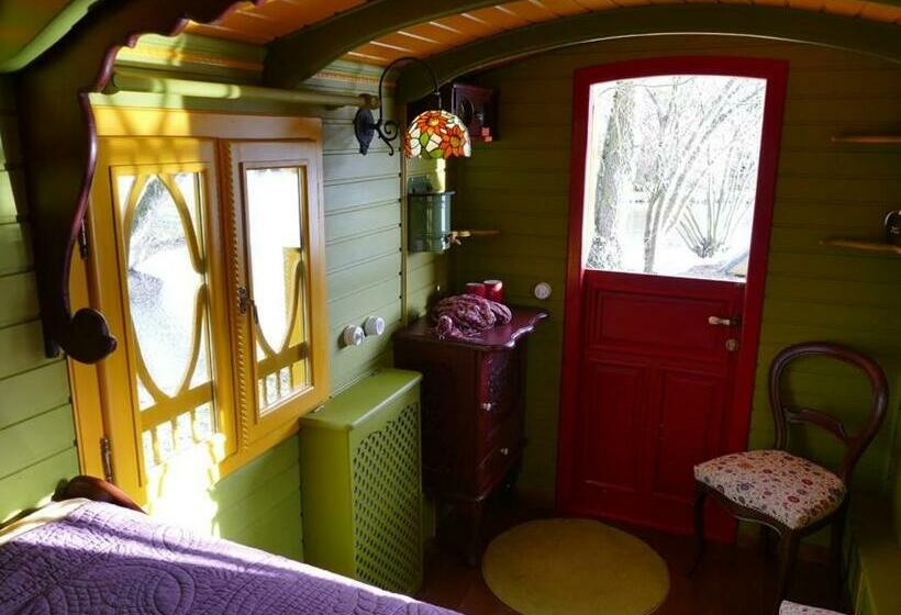 スタンダードルーム, Les Roulottes De Troussures