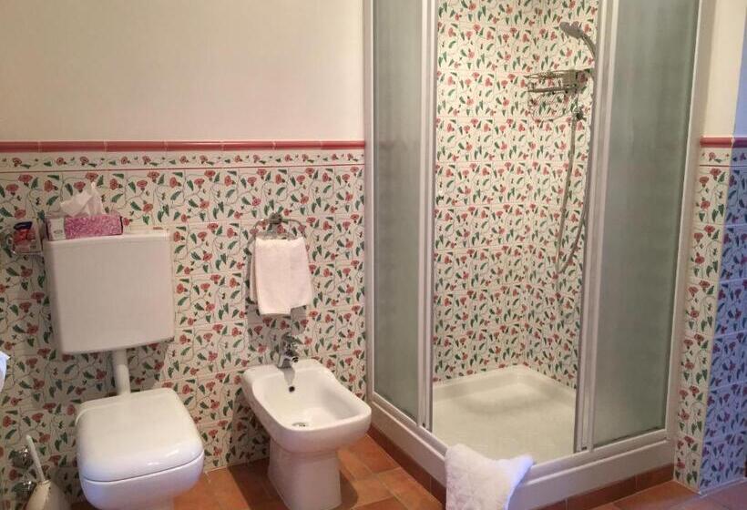 Номер Superior Вид на Бассейн, Podere Il Mulino