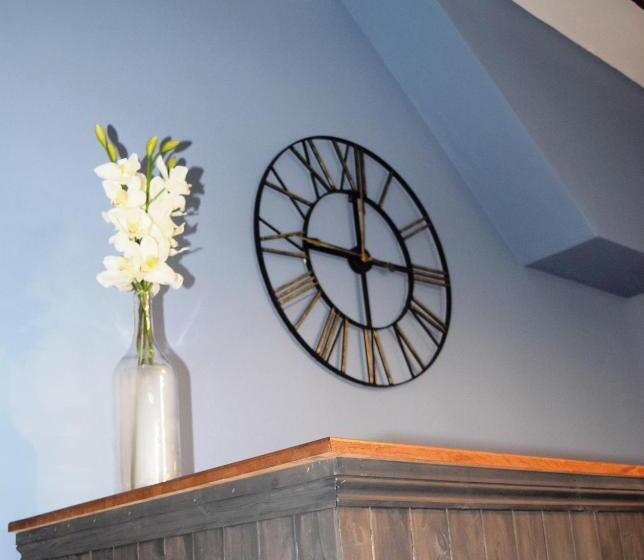 חדר סטנדרט עם מיטת קינג, The Clock House