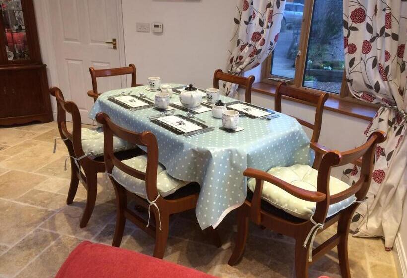 Номер Стандарт, The Orangery