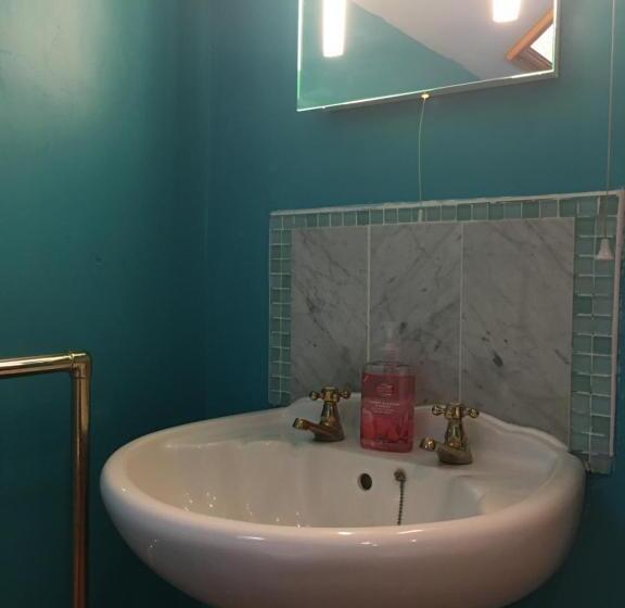 Номер Стандарт Трехместный, The Orangery