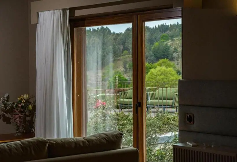 سوئیت با چشم‌انداز, Lavandeira Douro Nature & Wellness