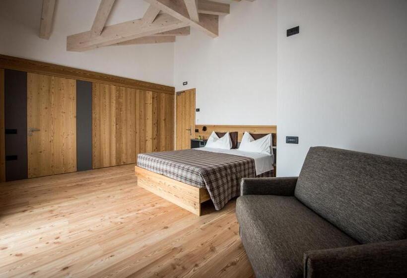 סוויטת ג'וניור עם מרפסת, Agritur Renetta