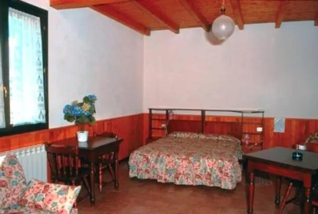 スタンダードスタジオ, Agriturismo La Betulla