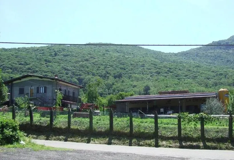 スタンダードスタジオ, Agriturismo La Betulla