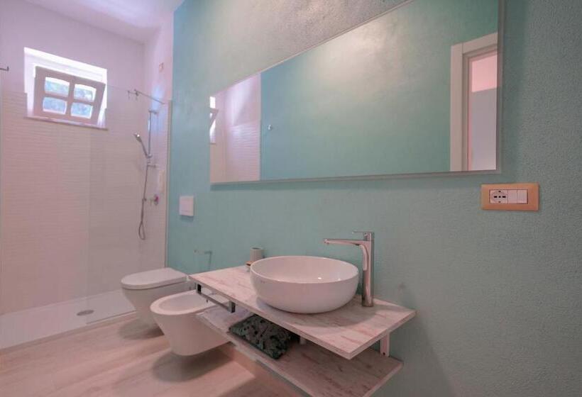 חדר משפחתי, Maison Del Sole