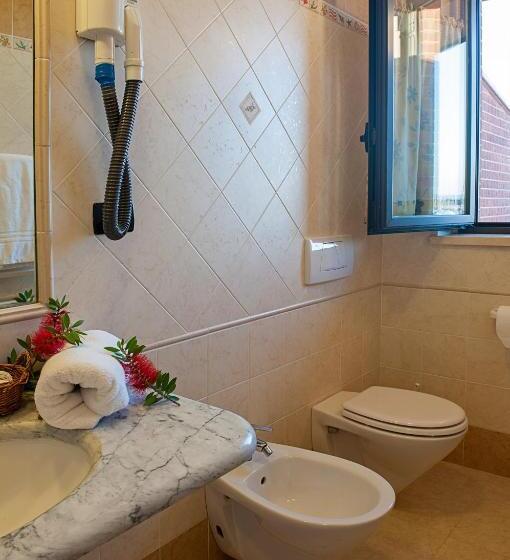 Triple Room Sea View, Parco Delle Cale