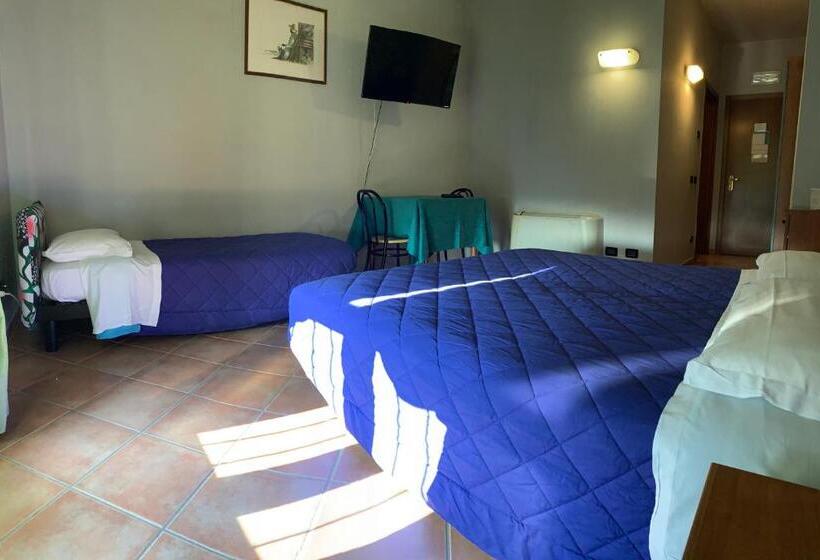 스탠다드 트리플 룸, Riviera Ristorante La Briciola