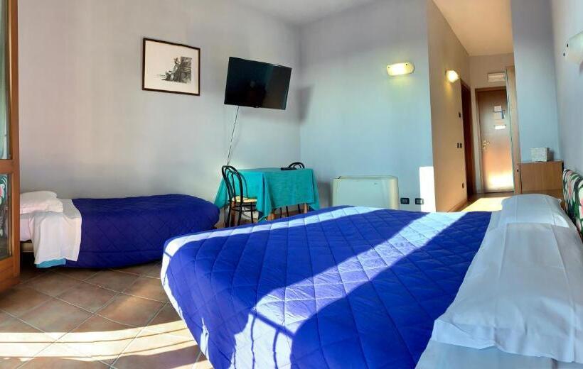 스탠다드 트리플 룸, Riviera Ristorante La Briciola