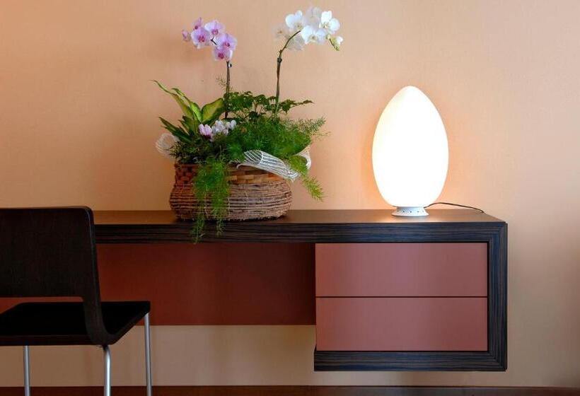 חדר סטנדרט, Rosso Frizzante