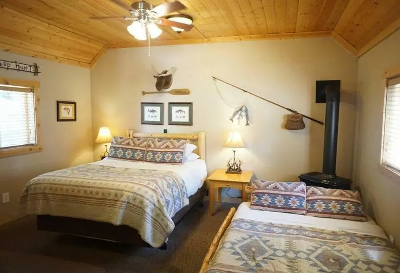 身障者適用スタンダードルーム, Shaver Lake Village