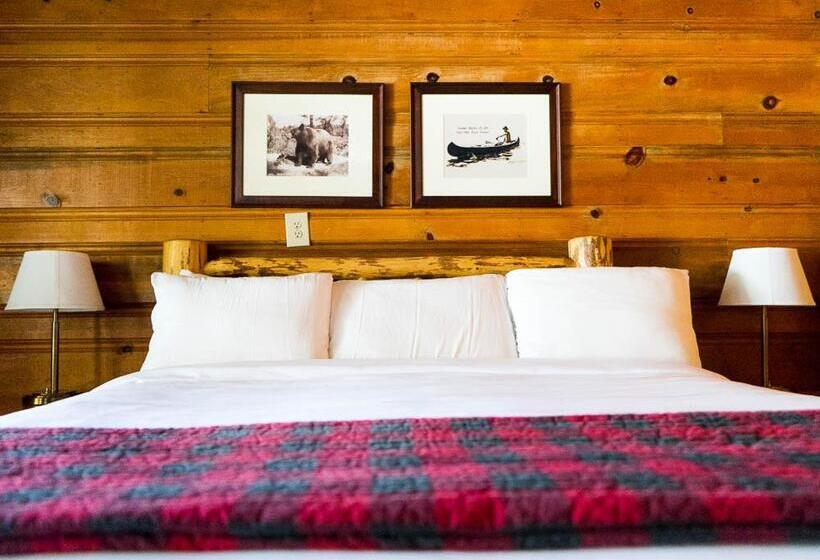 带大床的标准间, Shaver Lake Village