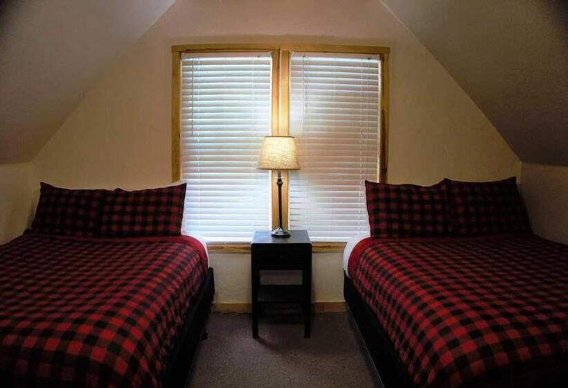 家庭套房, Shaver Lake Village