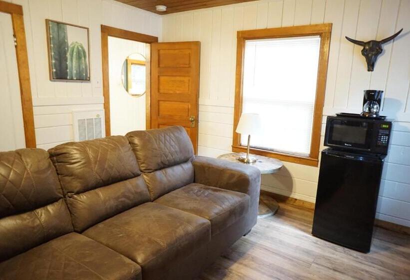 豪华房间, Shaver Lake Village