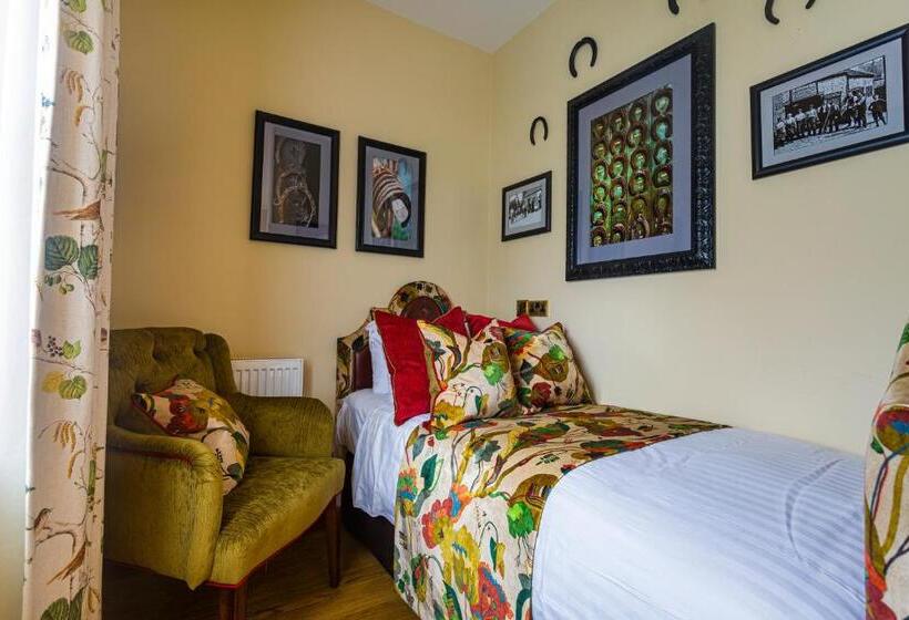 家庭间, The Bell Inn, Stilton, Cambridgeshire