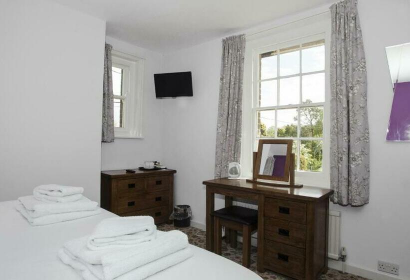 חדר סטנדרט, The Black Dog Inn