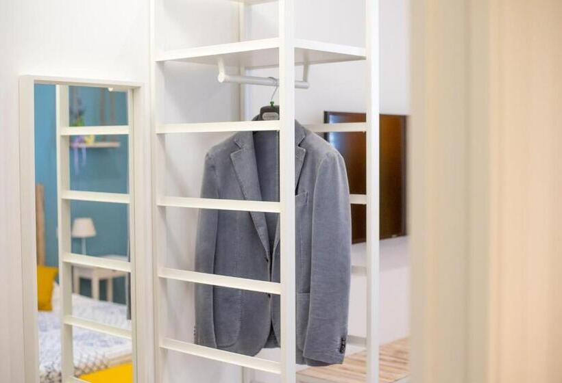 غرفة قياسية, Il Parco Dei Poeti B&b