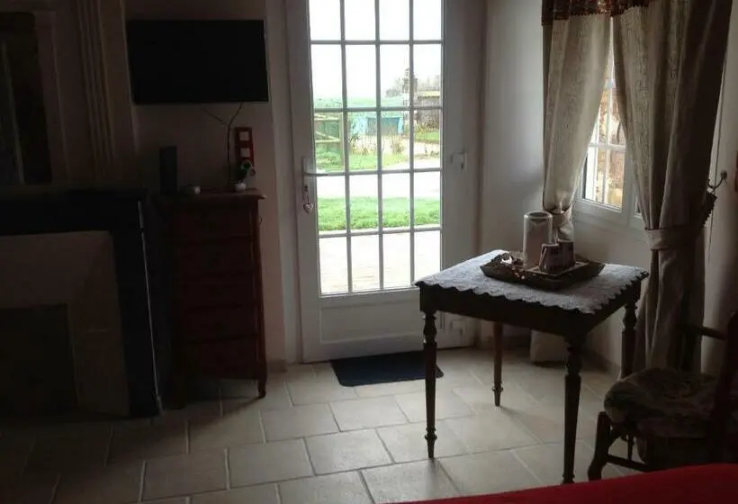 身障者適用スタンダードルーム, Maison D Hôtes Le Saint Aubin