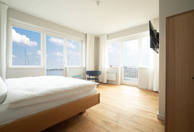 Номер Премиум, Bades Huk Marina