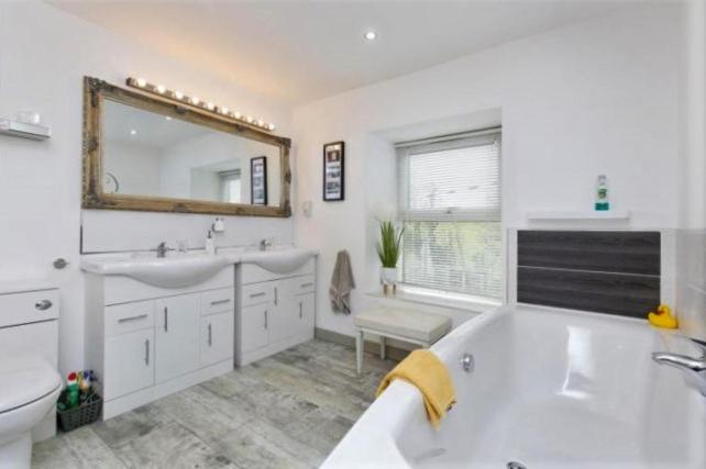 带大床的高级房间, Yr Hen Felin The Old Mill B&b