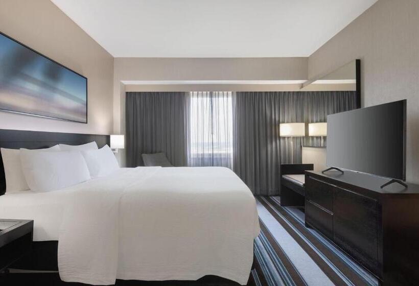 Люкс Кровать Кинг, Courtyard By Marriott New York Jfk Airport