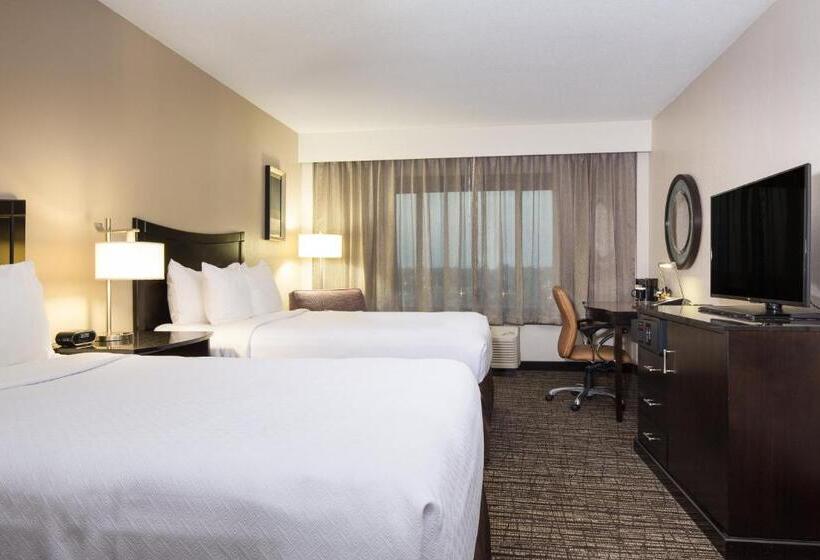 带2个双人床的标准工作室, Crowne Plaza Memphis Downtown, An Ihg