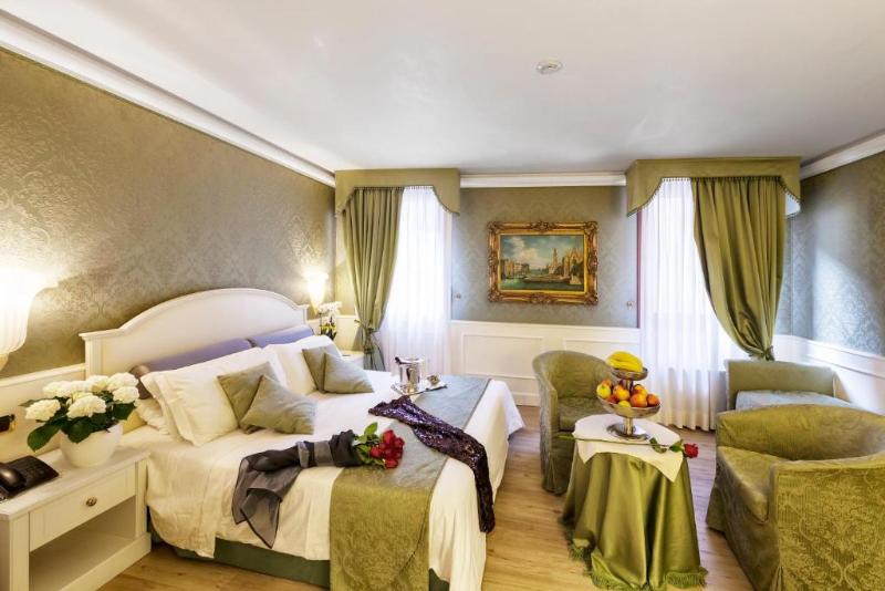 اتاق لوکس با چشم‌انداز, Duodo Palace