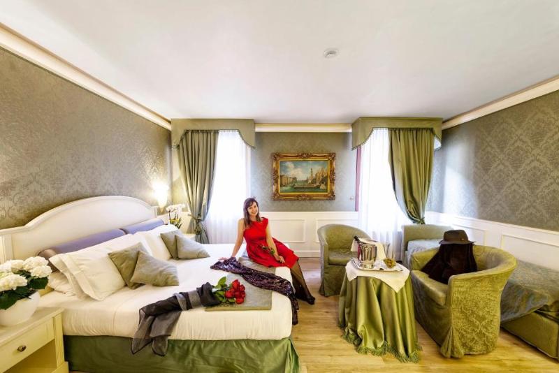 اتاق لوکس با چشم‌انداز, Duodo Palace