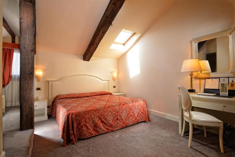 اتاق کلاسیک, Duodo Palace