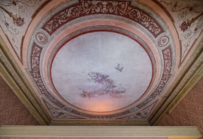 اتاق لوکس, Duodo Palace