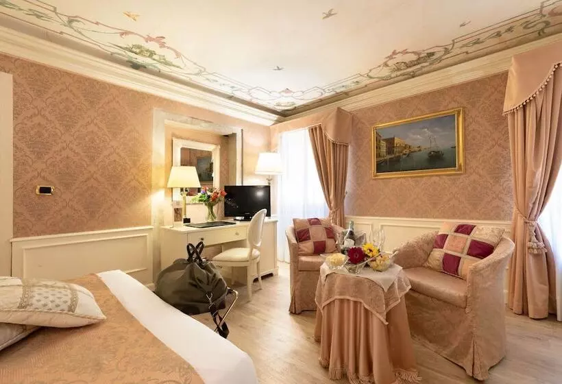 اتاق لوکس با چشم‌انداز, Duodo Palace