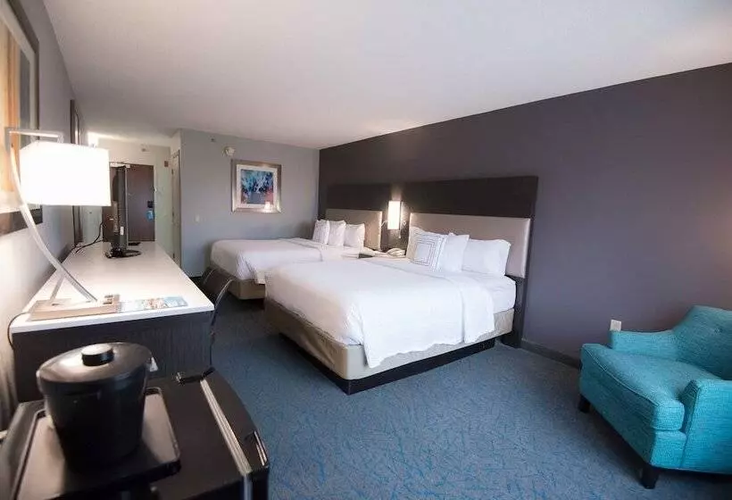 ２ダブルベッドのスタンダードルーム, Fairfield Inn & Suites Atlanta Airport North