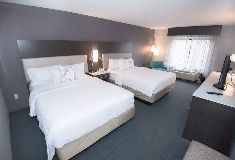 ２ダブルベッドのスタンダードルーム, Fairfield Inn & Suites Atlanta Airport North