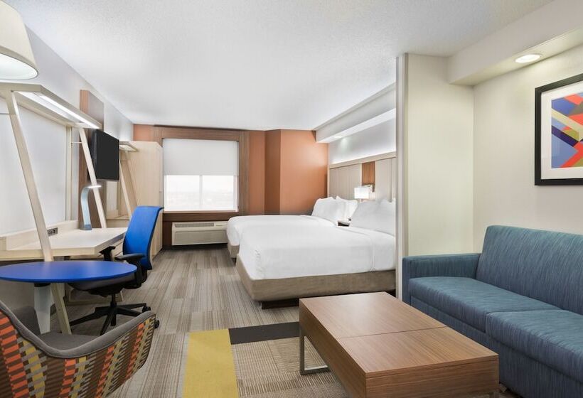 جناح لذوى الاحتياجات الخاصة, Holiday Inn Express & Suites   Nearest Universal Orlando, An Ihg