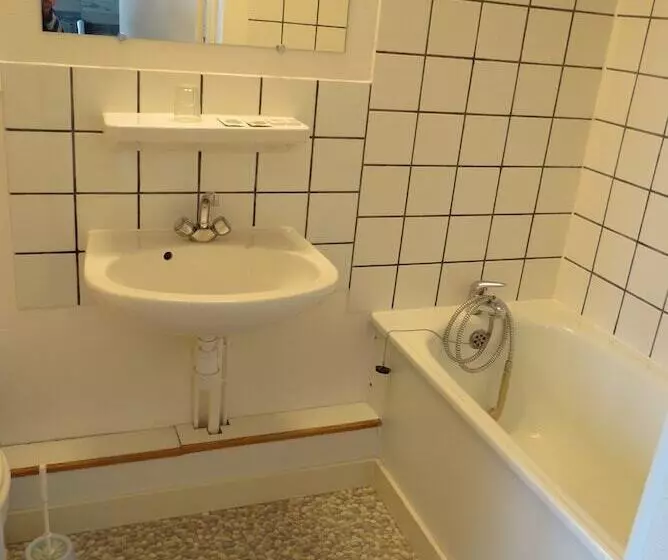 Quarto standard, Victoria