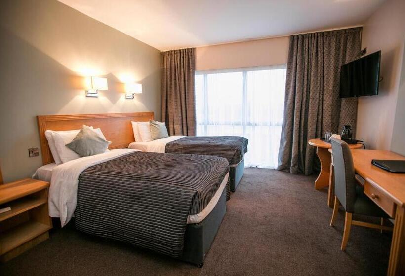 Номер Стандарт, La Mon Hotel & Country Club
