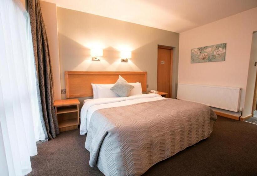 غرفة قياسية, La Mon Hotel & Country Club