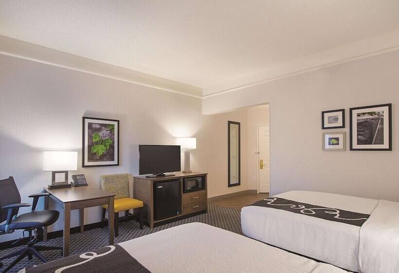 Номер Стандарт 2 Двуспальные Кровати, La Quinta By Wyndham Oklahoma City   Nw Expwy