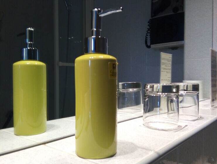 スタンダードルーム, Logis Hotel Maison Carrée Restaurant O Carré Dart