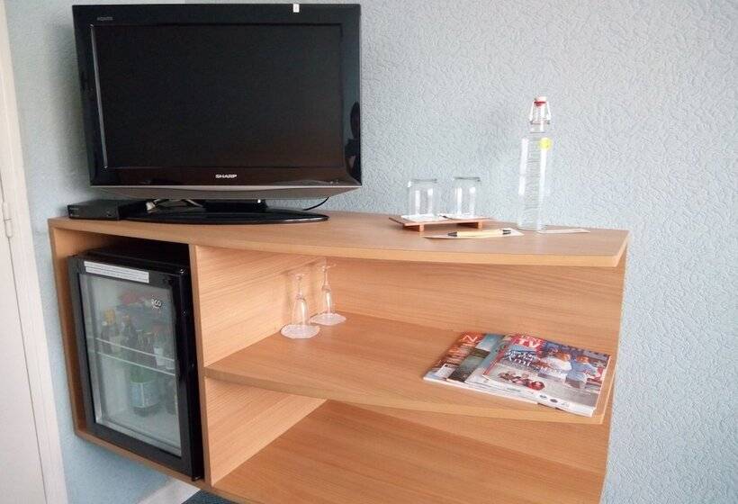 スタンダードルーム, Logis Hotel Maison Carrée Restaurant O Carré Dart