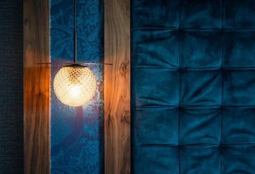 חדר דלוקס, Midlands Park