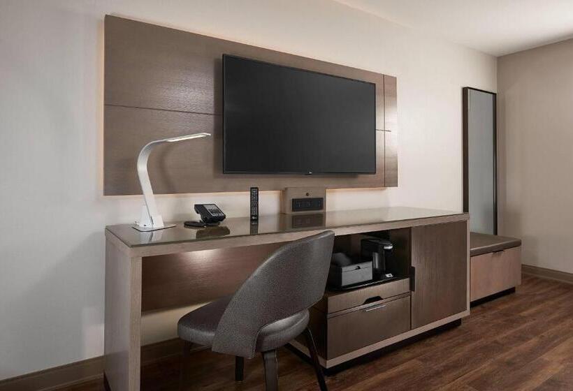 غرفة قياسية سرير كينج, Orlando Marriott Lake Mary