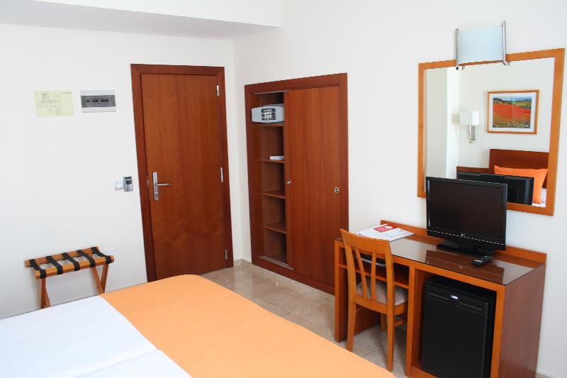 חדר סטנדרט פנימי, Pujol