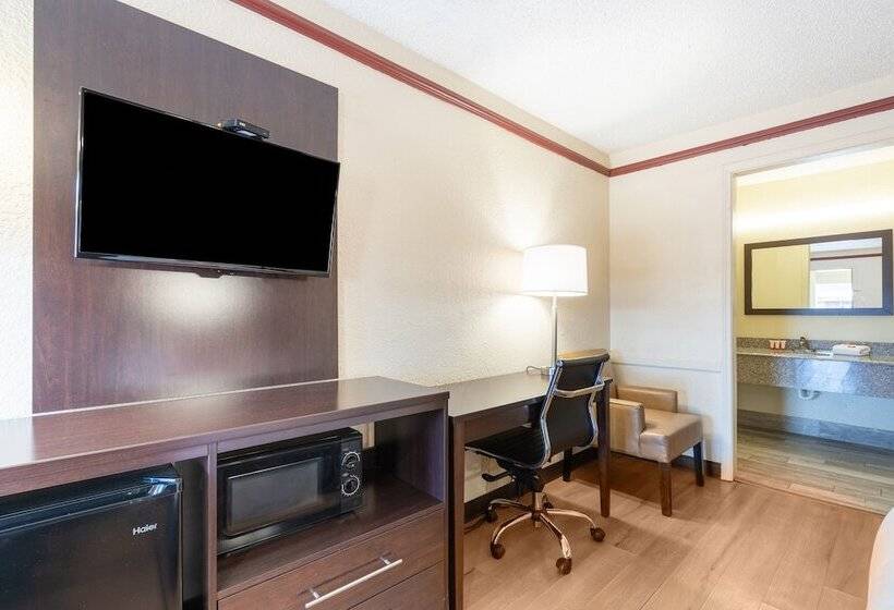 带2个双人床的标准工作室, Red Roof Inn Tulsa Airport