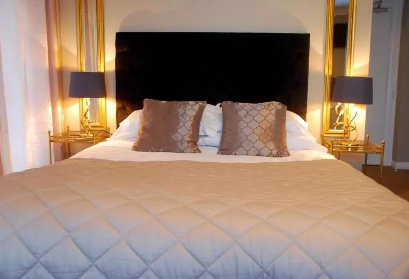 اتاق استاندارد, The Metropole